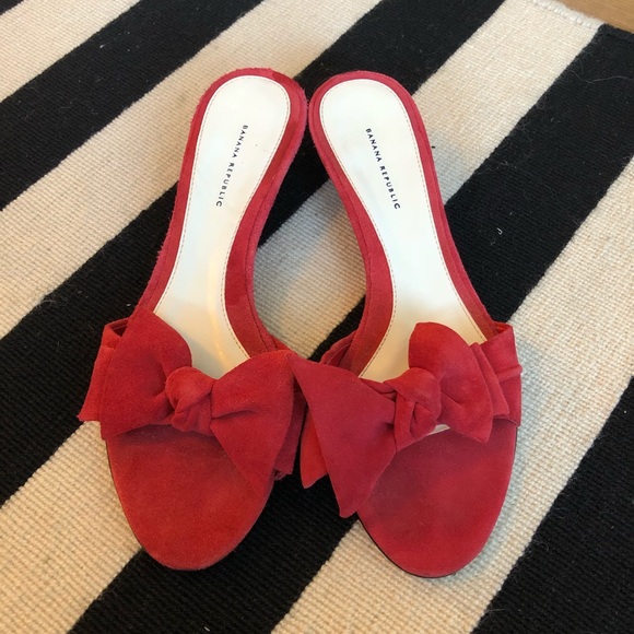 Banana Republic Shoes - Banana Republic Red Sandals with Bow
